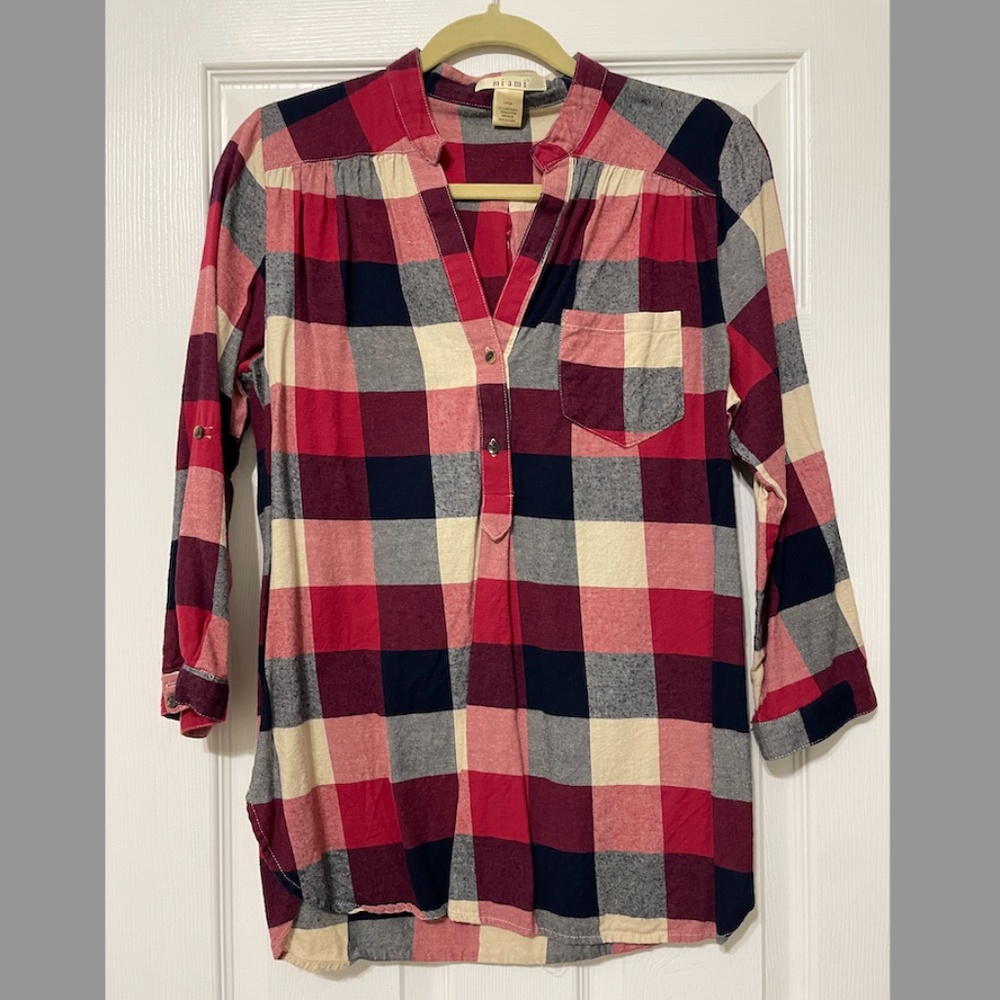 Miami Plaid Top (Red & Navy, Size Large)